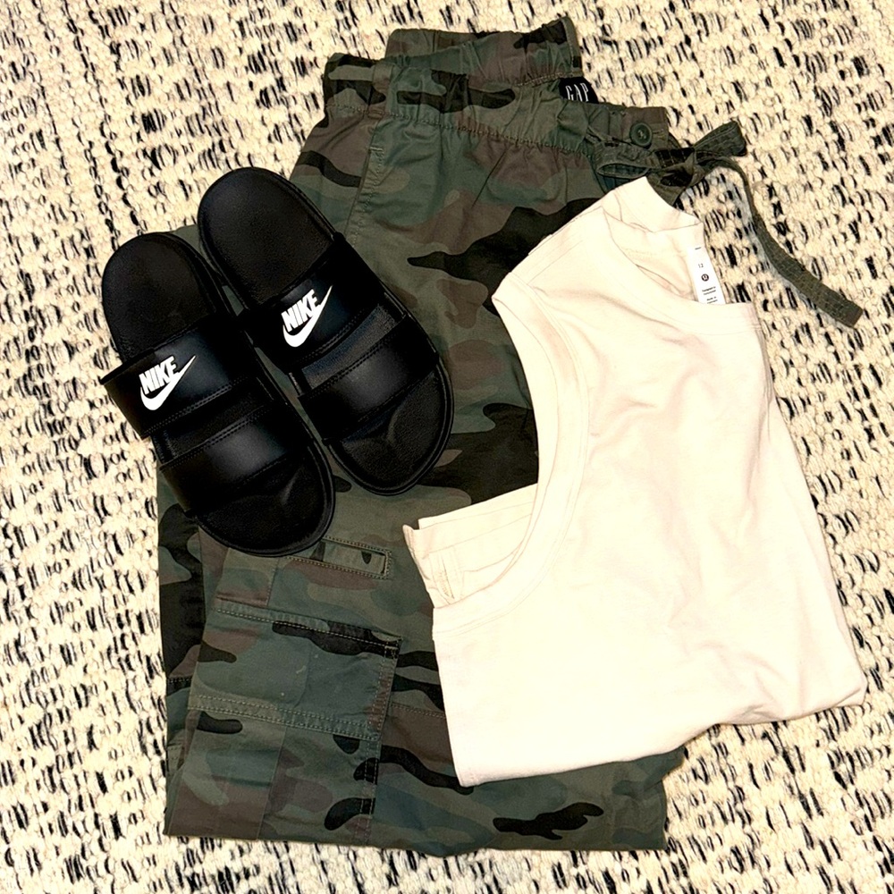 Women’s Nike sandals
